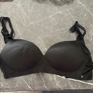 Elegant Black Lace Women's Bra